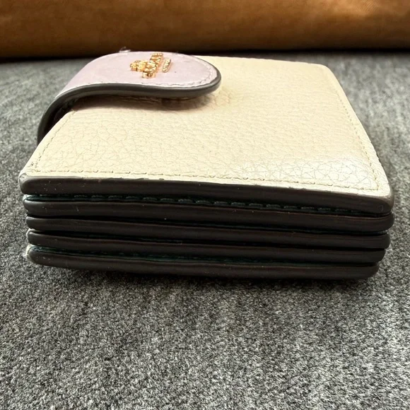 Coach Cream and Lavender Accordion Card Case In Colorblock CA765 - Picture 5 of 14